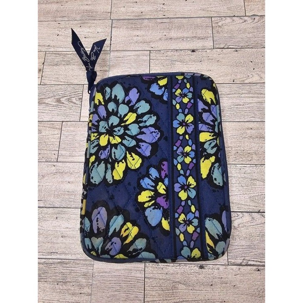 Vera Bradley Retired Indigo Pop Quilted Small Tablet Cover 8.5"x6.5"x1"